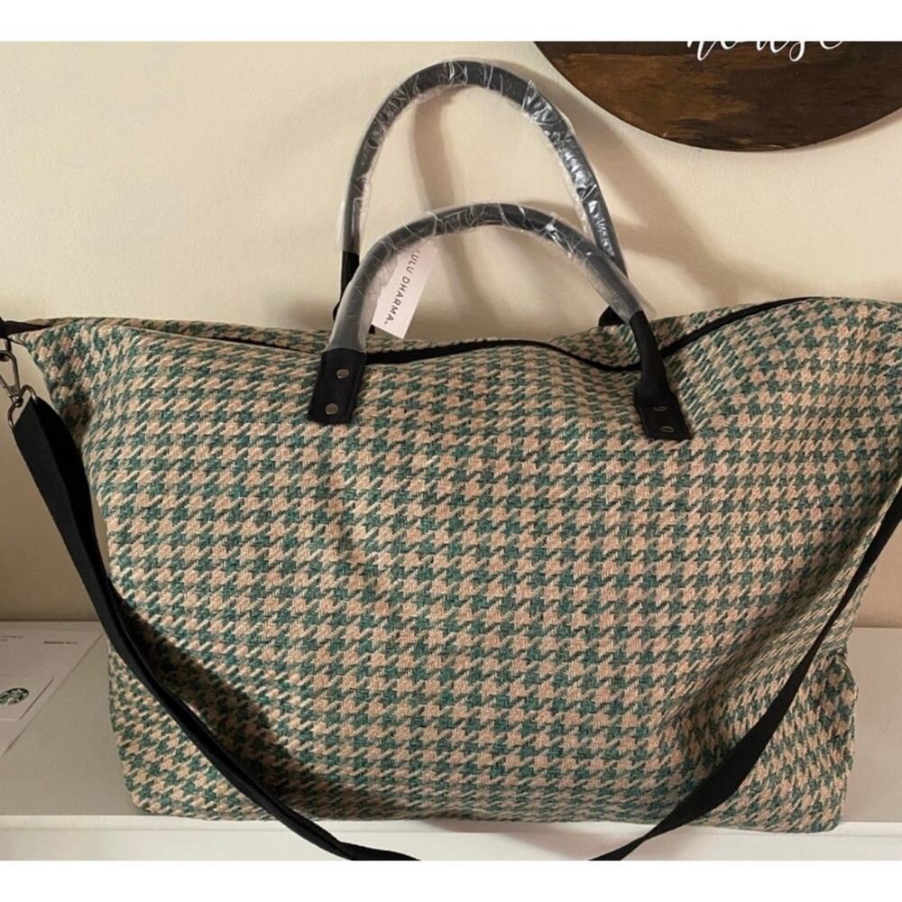 Lulu dharma | Green Houndstooth Weekender Bag